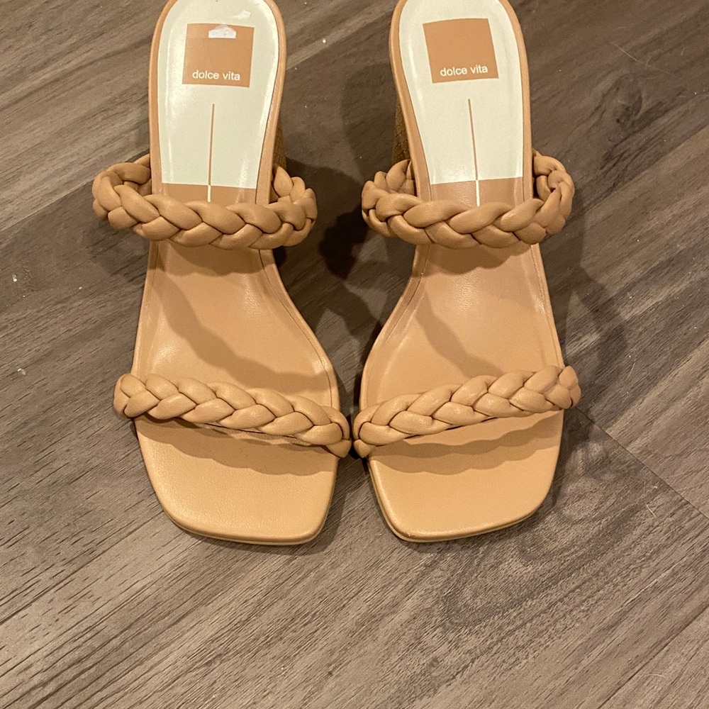 Dolce Vita Women's Braided Tan Sandals